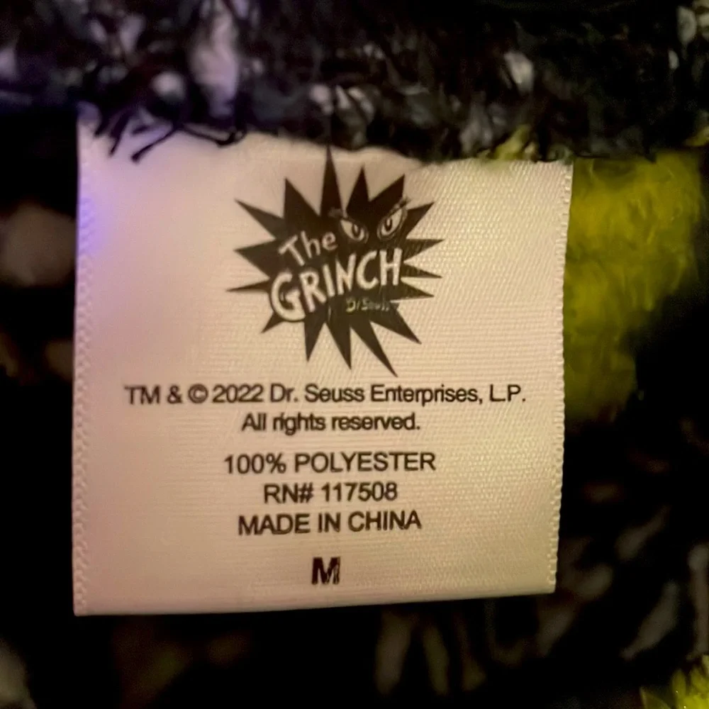 Grinch Sleep Shorts - Picture 5 of 5